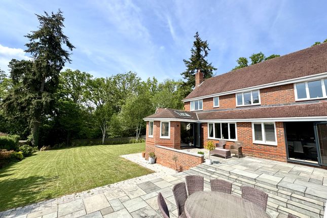 1, Mead Gardens, Hartley Wintney photo 2
