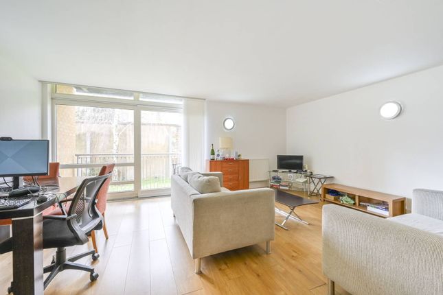 Thumbnail Flat for sale in Turner House, Canary Central, Canary Wharf, London