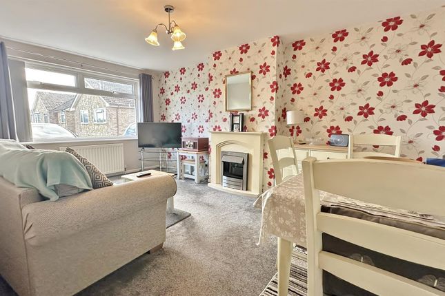 10, Garden Road, Walton-on-the-Naze photo 2