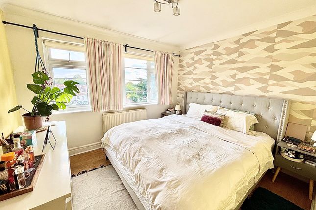 Flat 18A, London photo 5