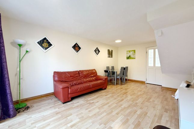 3, Dunstable Road, Luton photo 2