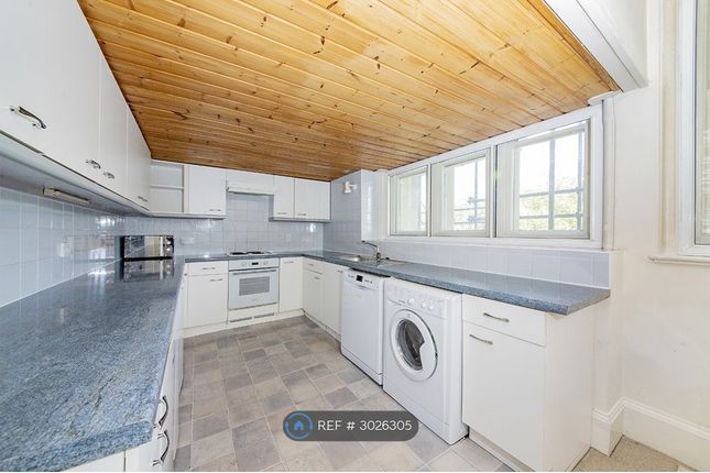 Charlotte Court, B Old Kent Road, London photo 4