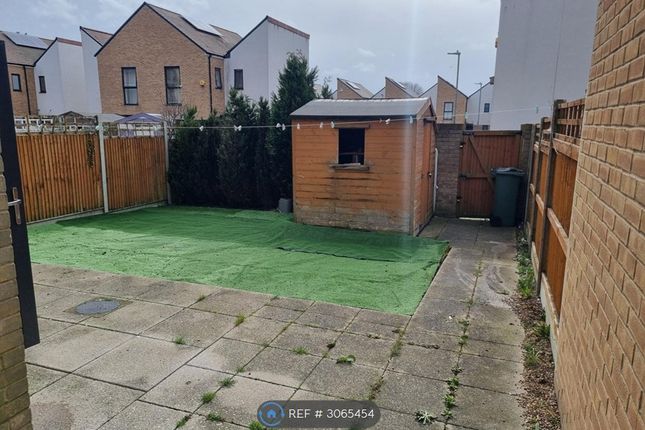Ager Avenue, Dagenham photo 3
