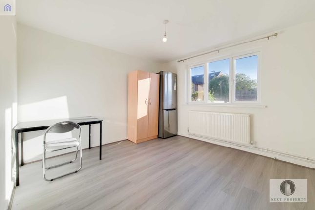 64, Henniker Road, London photo 4