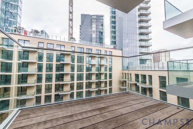Flat for sale in Stable Walk, London