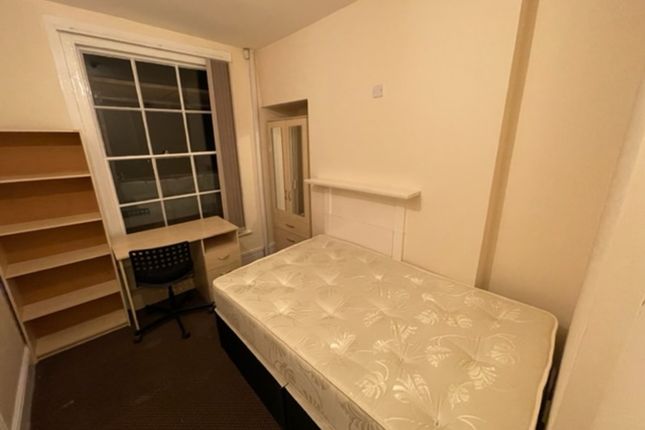 Flat to rent in Dormer Place, Leamington Spa