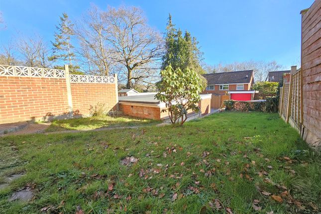 Semi-detached house for sale in Kingsfield Gardens, Bursledon, Southampton