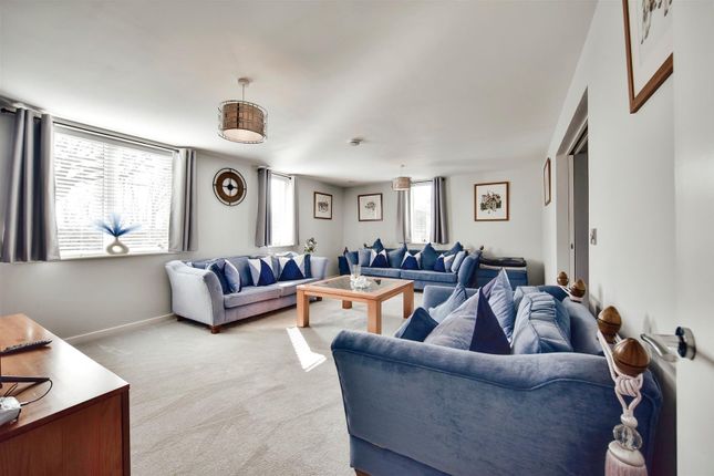 1, Scocles Court, Sheerness photo 5