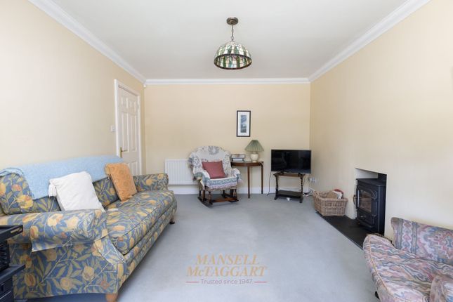14 The Stennings, East Grinstead photo 4