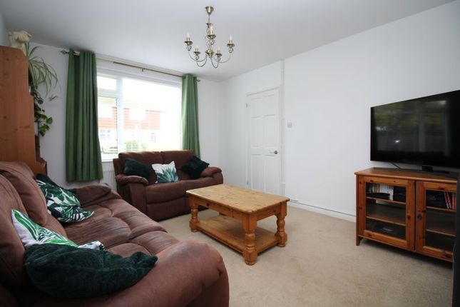 11, Croft Close, Tonbridge photo 2