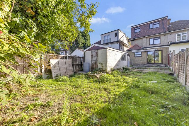 131, Clockhouse Lane, Collier Row photo 4