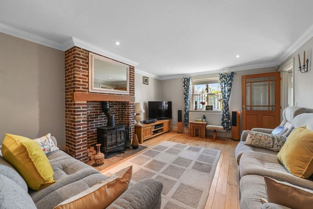 Kendall Cottage, 5, School Road, Halstead photo 3