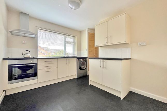 4, Blagrave Close, Didcot photo 3