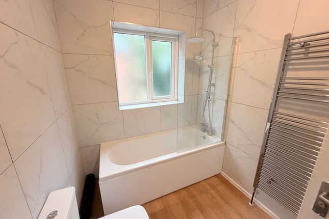 Flat 2, 8 Deerpark Road, Manchester photo 4