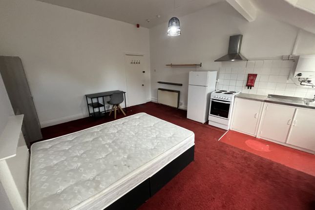 Room 5, 6, Woodhouse Cliff, Leeds photo 2