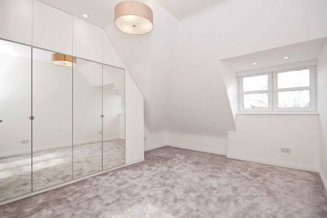 8 Haverfield House, 3, Sutherland Road, London photo 4