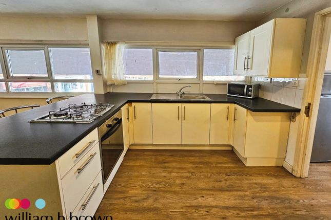 Flat 4, Midland House, High Street, HARWICH photo 2
