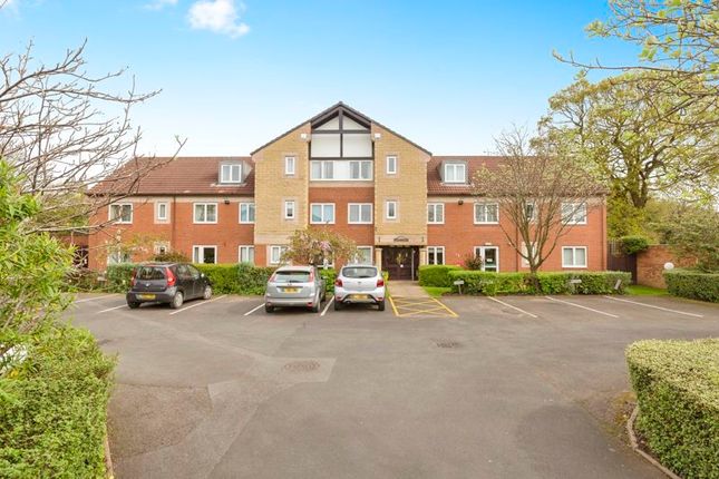 Flat for sale in Barons Court, Solihull