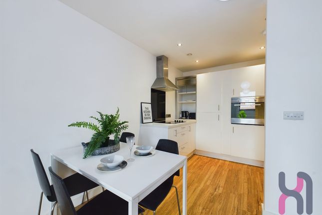 507 The Terrace 11 Plaza Boulevard, Liverpool photo 3