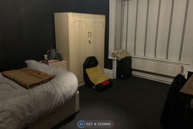 Room To Let - View 1
