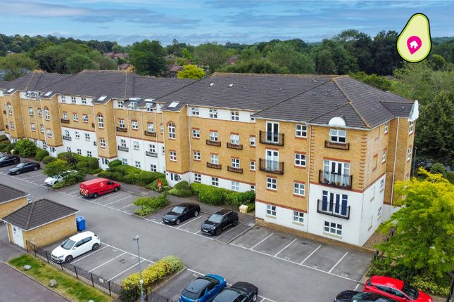 Flat for sale in Ogden Park, Bracknell