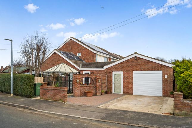 12, Beaconsfield, Withernsea photo 2