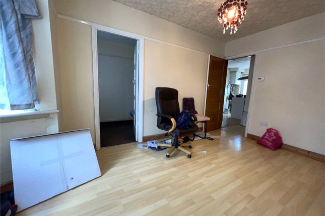 Thumbnail Maisonette to rent in Stratford Road, Hayes, Greater London