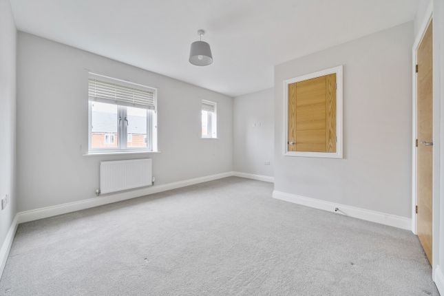 71, Pembers Farm Avenue, Eastleigh photo 4