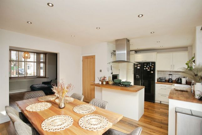 52, Eastlands Road, RUGBY photo 3