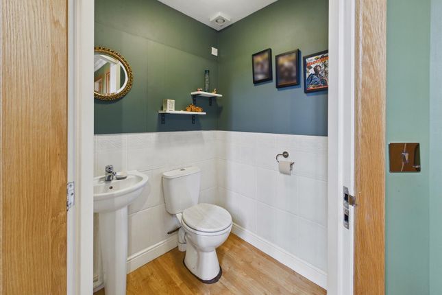 3, Golwg-Y-Tywyn, Burry Port photo 4