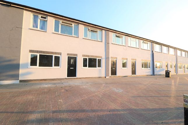 Thumbnail Flat to rent in Sutcliffe Avenue, Grimsby