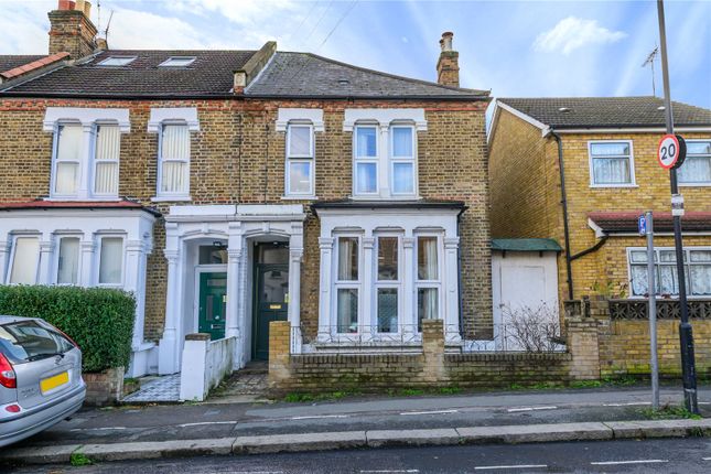 End terrace house for sale in Hermitage Road, Harringay, London