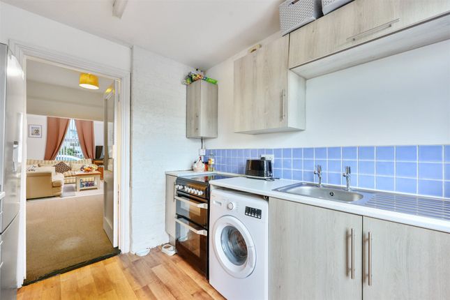 49, Carbeile Road, Torpoint photo 3