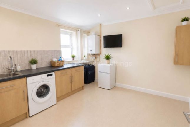 92b, Monks Road, Lincoln photo 2