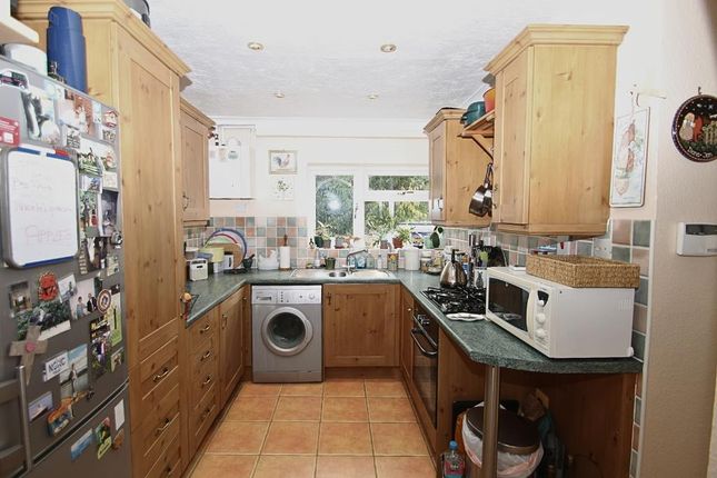 4 Belmont Cottages, Gole Road, Woking photo 3