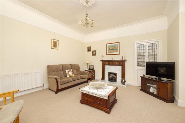 26 Liberton Gardens, Edinburgh photo 3