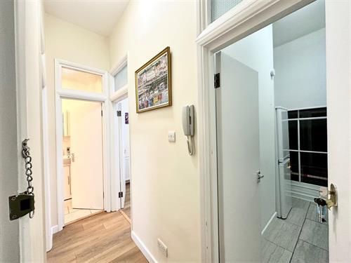 60B Eversholt Street, London photo 2