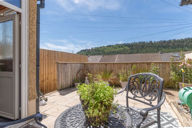 66 Duke Street, Abertillery photo 4