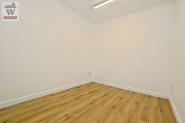 538a (rear), London Road, Isleworth photo 3
