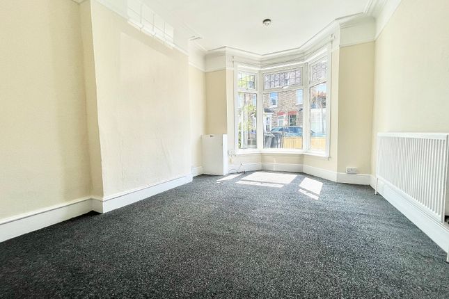 65, Winstanley Crescent, Kent photo 3