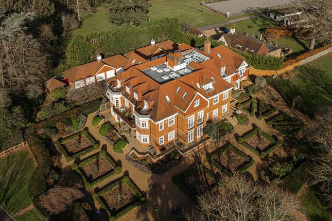 Flat for sale in Flanchford Road, Reigate