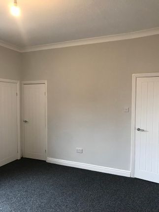Semi-detached house to rent in Field Street, Hull
