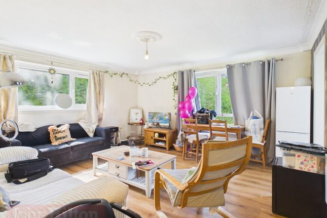 35, Fitch Drive, Brighton photo 2