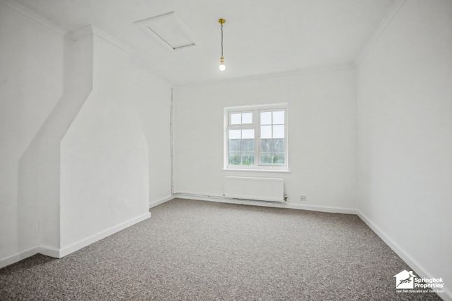 Ironlatch Cottages, Forest Lane, Heathfield photo 4