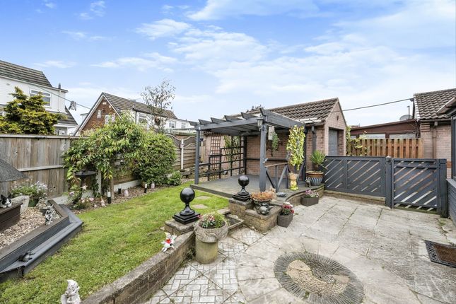 Detached bungalow for sale in Windsor Close, Harlington, Doncaster