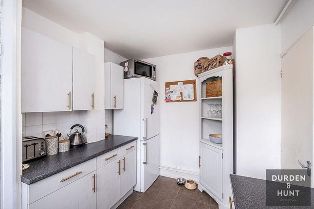 31 Chequers Road, Loughton photo 4