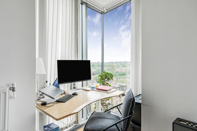 76, Arc Tower, Uxbridge Road, Ealing photo 4