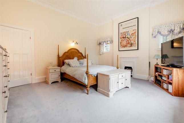 8645445-Interior19.Jpg