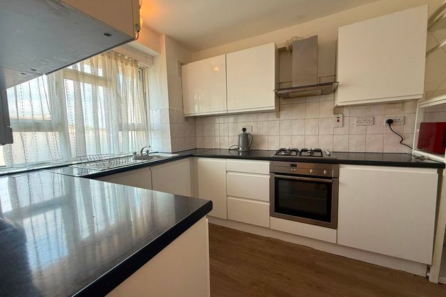 Flat 84, President House, London photo 4