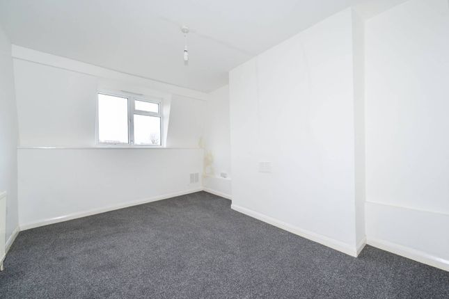 18a Lady Somerset Road photo 4